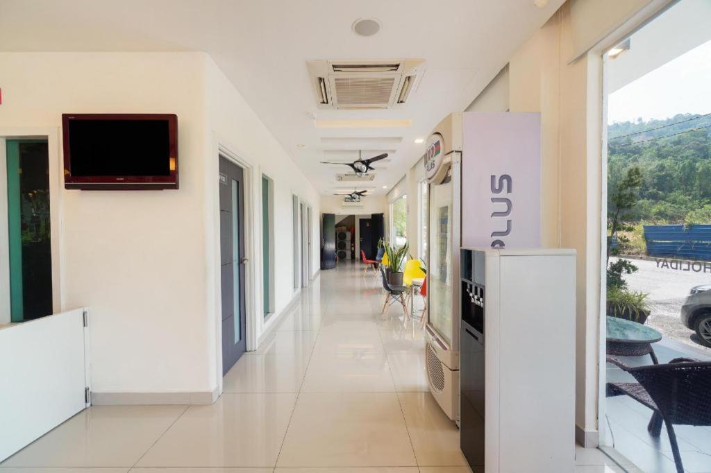 Gm Holiday Hotel Permai Jaya Kampong Tebing Rabak Buitenkant foto
