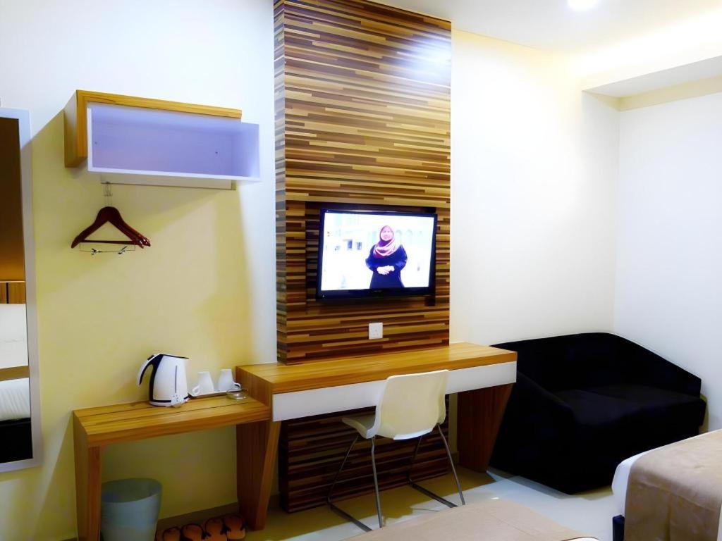 Gm Holiday Hotel Permai Jaya Kampong Tebing Rabak Buitenkant foto